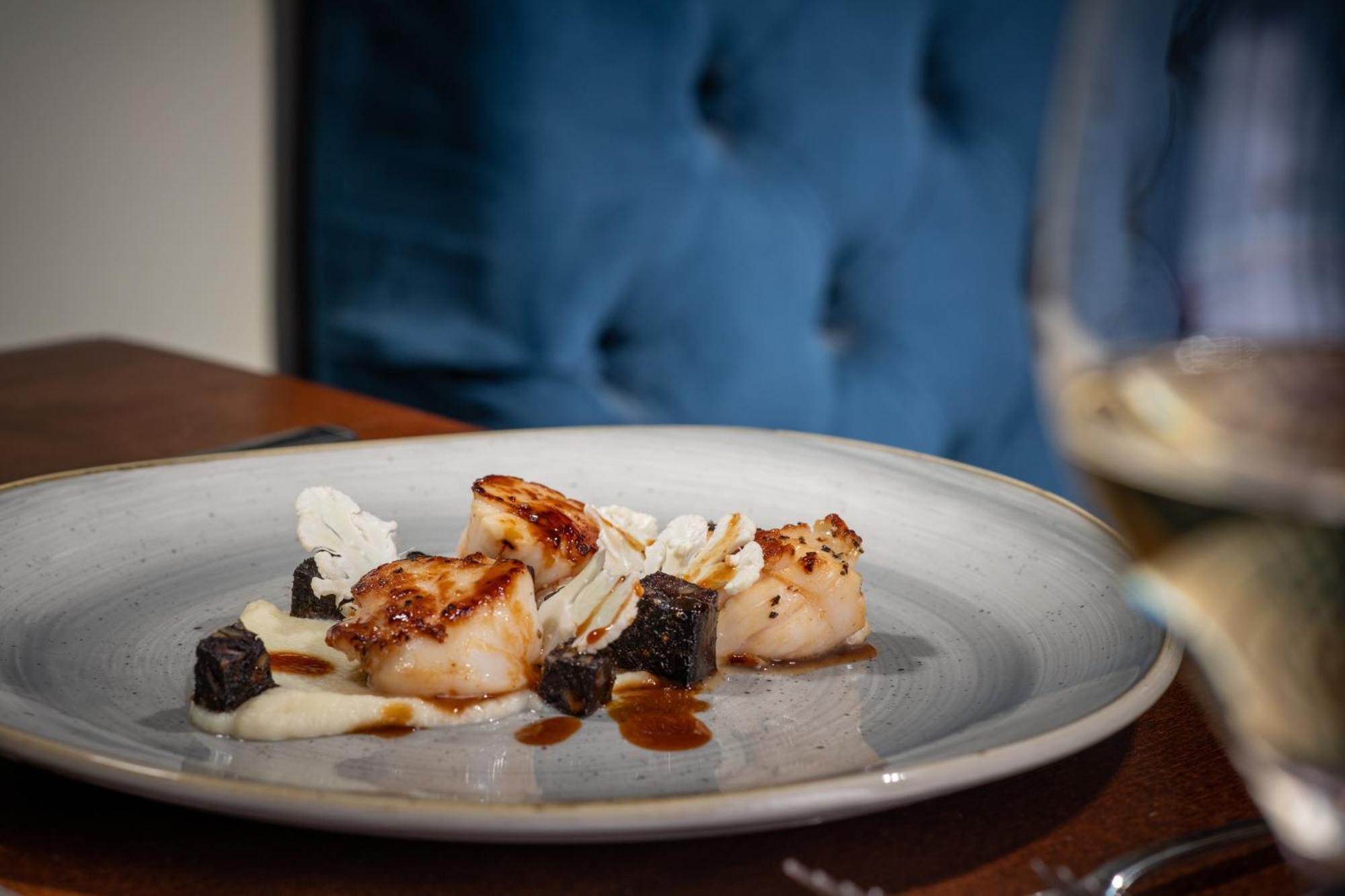 The Millstone, Mellor Hotel Blackburn  Exterior photo Scallops with black garlic