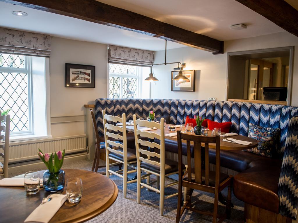 The Millstone, Mellor Hotel Blackburn  Exterior photo The restaurant at The Old Parsonage
